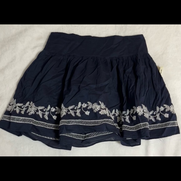 Aeropostale Skirt - Picture 2 of 3